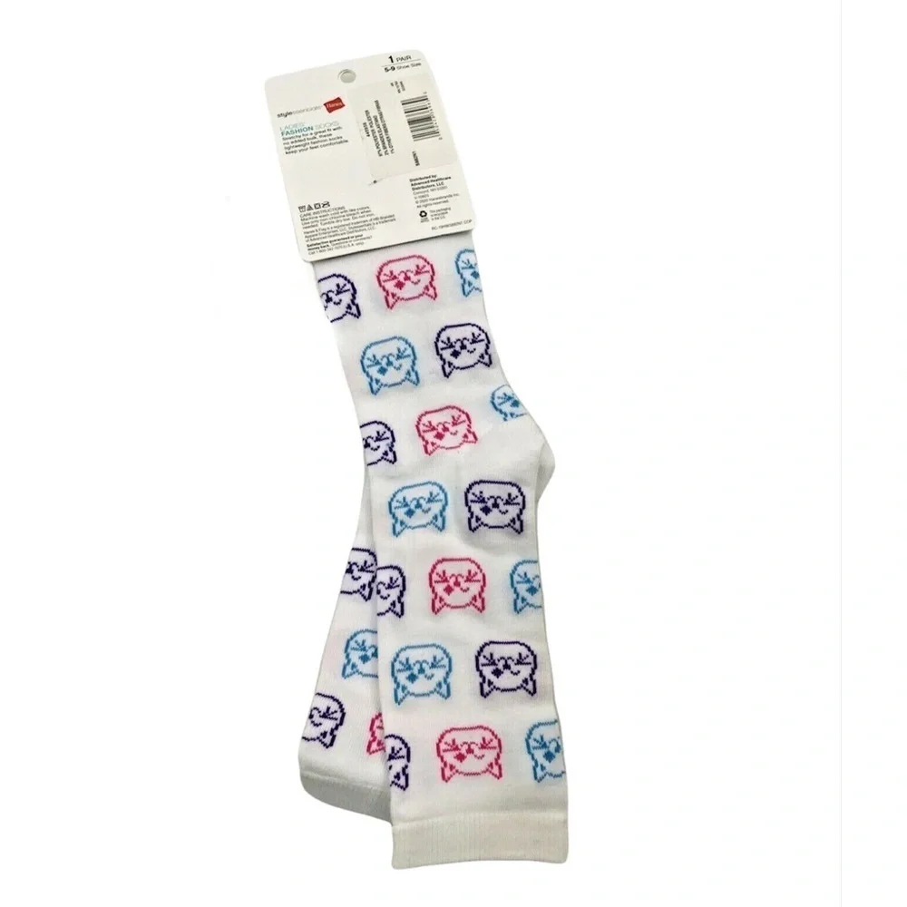Hanes Women’s Cat Print Novelty Socks Shoe Size 5-9 White Multi Color 2 Pairs